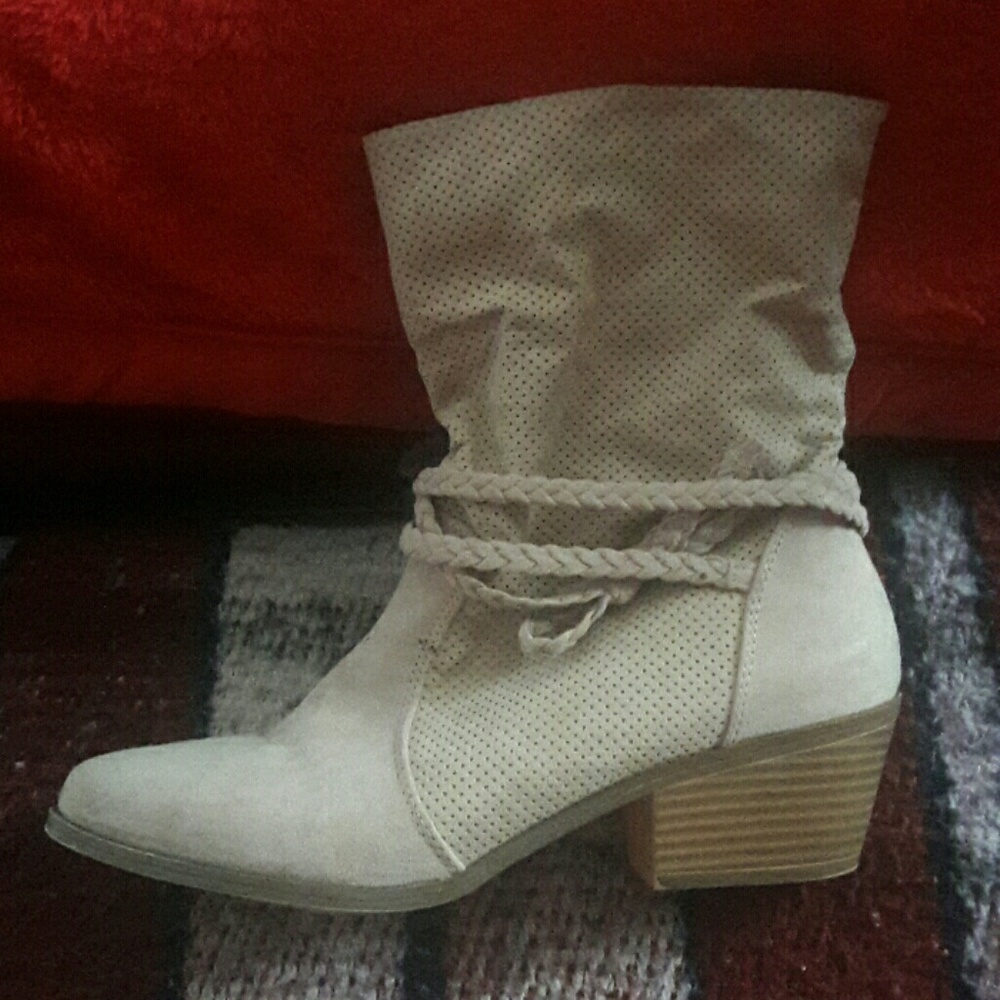 Ankle high cream color boots